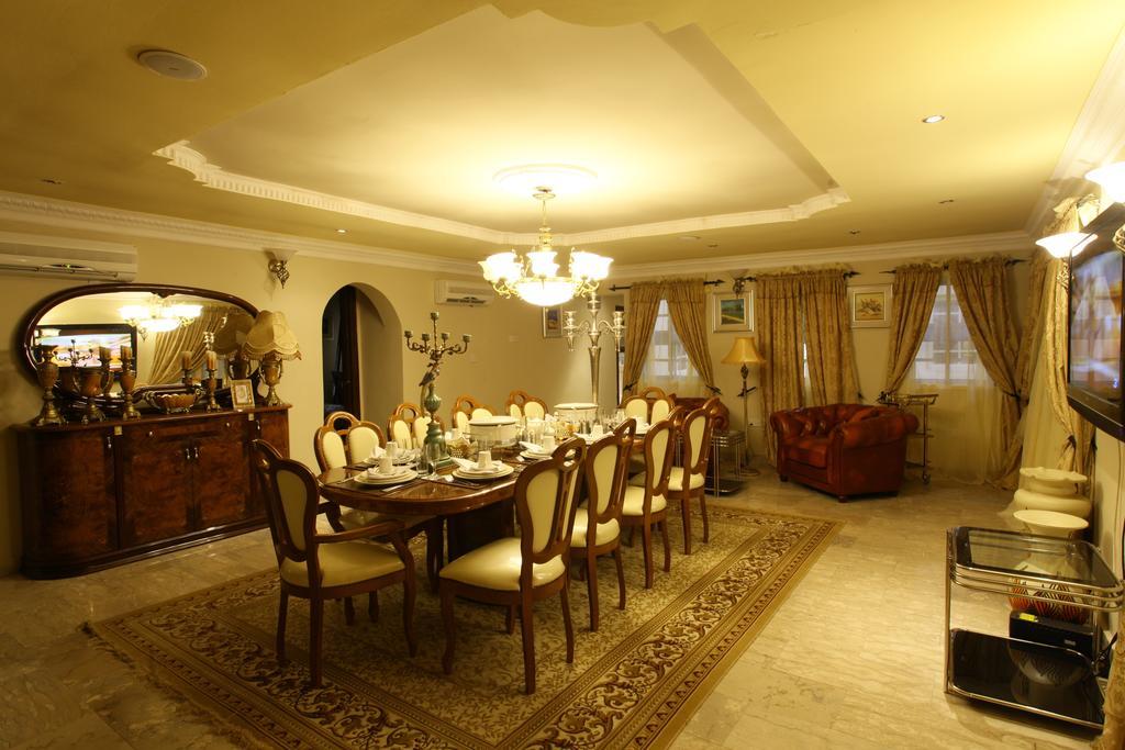 Apartment Royale Hotel&Suite Lagos Extérieur photo