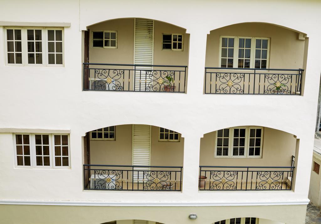 Apartment Royale Hotel&Suite Lagos Extérieur photo