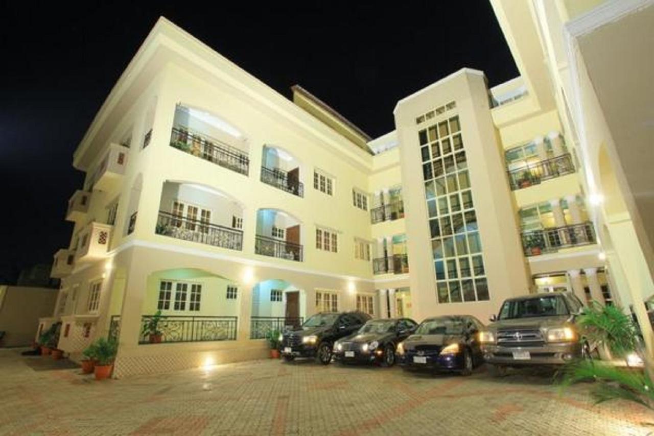 Apartment Royale Hotel&Suite Lagos Extérieur photo